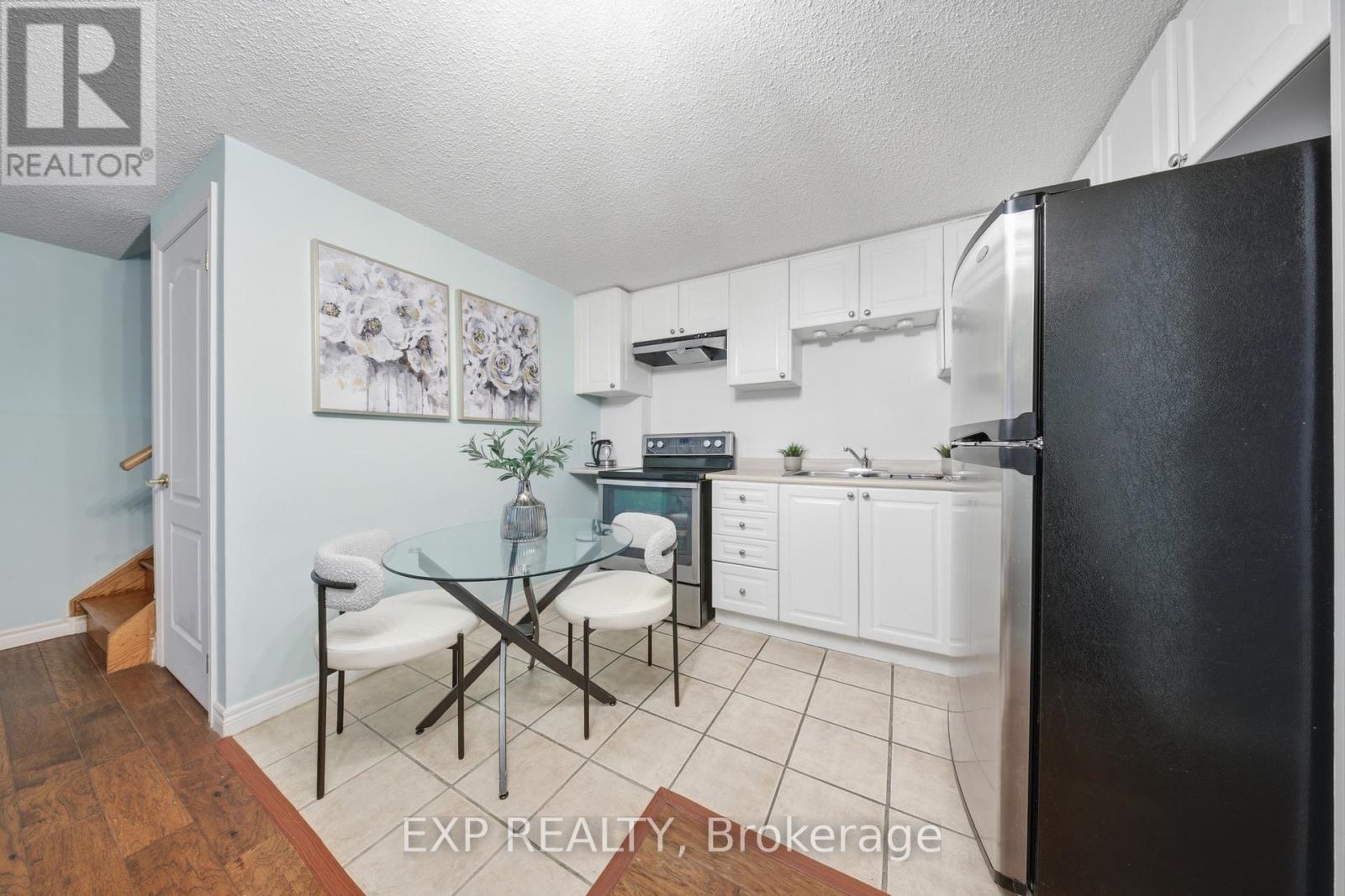 2305 Newcastle Crescent, Oakville, Ontario  L6M 4P5 - Photo 32 - W12962800