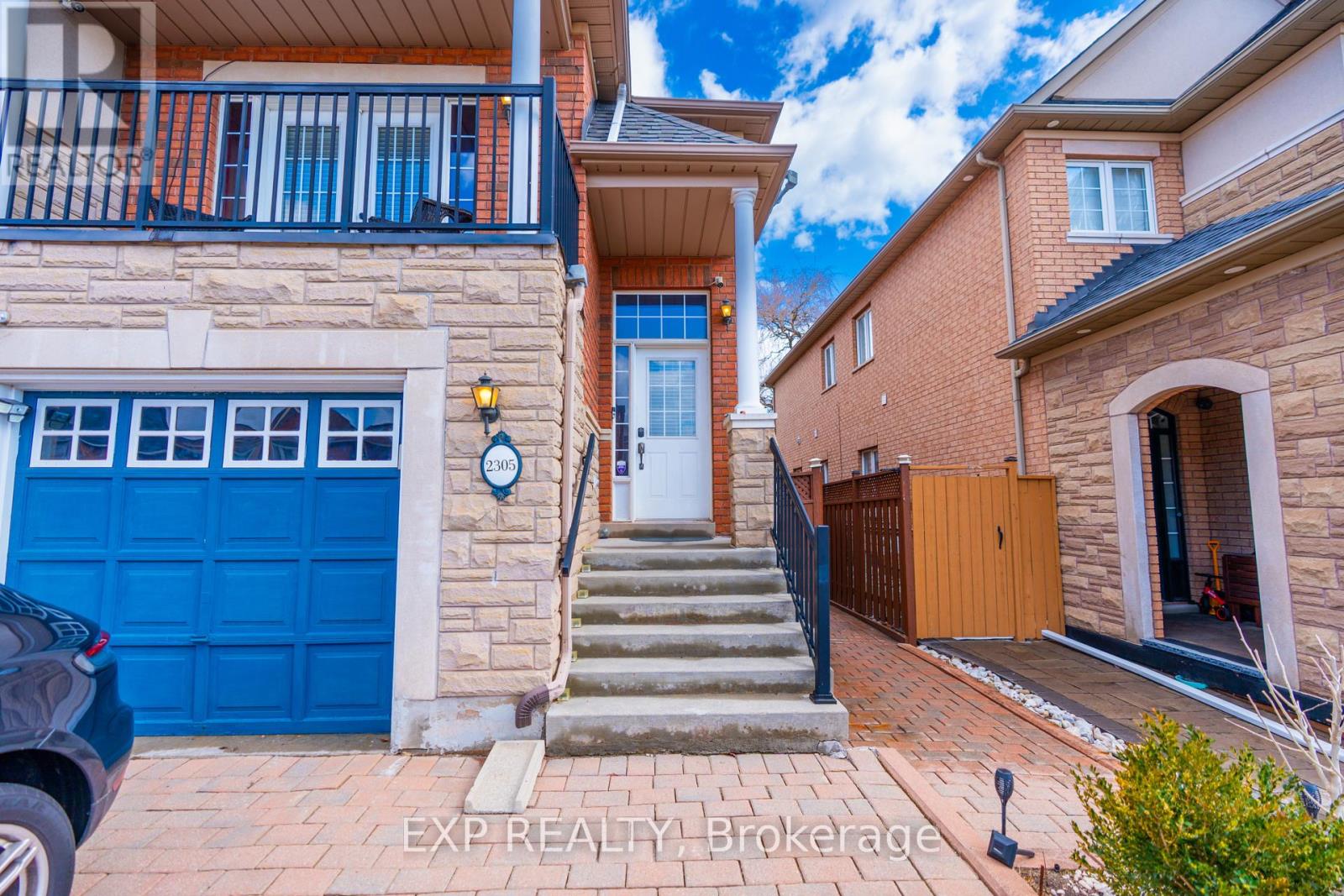 2305 Newcastle Crescent, Oakville, Ontario  L6M 4P5 - Photo 4 - W12962800