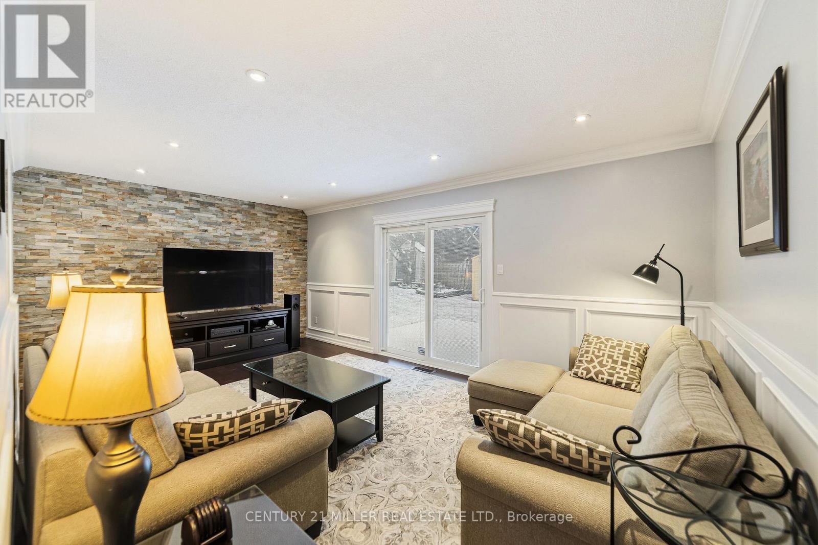 1745 Saltdene Terrace, Mississauga, Ontario  L4W 2E3 - Photo 19 - W12962840