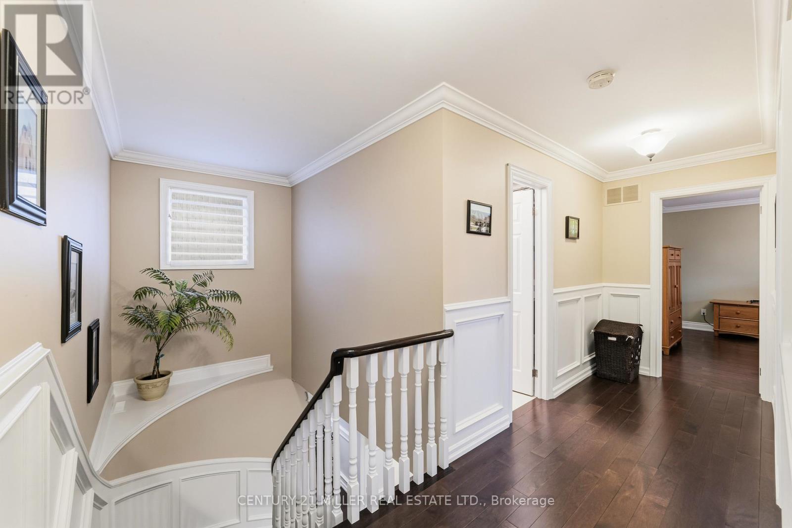 1745 Saltdene Terrace, Mississauga, Ontario  L4W 2E3 - Photo 23 - W12962840