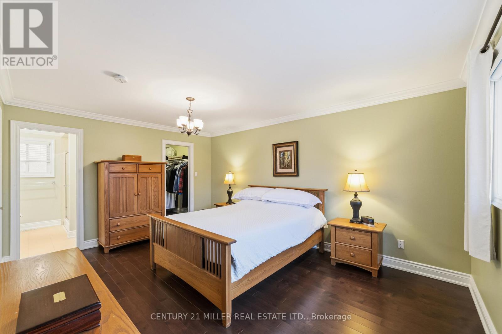 1745 Saltdene Terrace, Mississauga, Ontario  L4W 2E3 - Photo 24 - W12962840