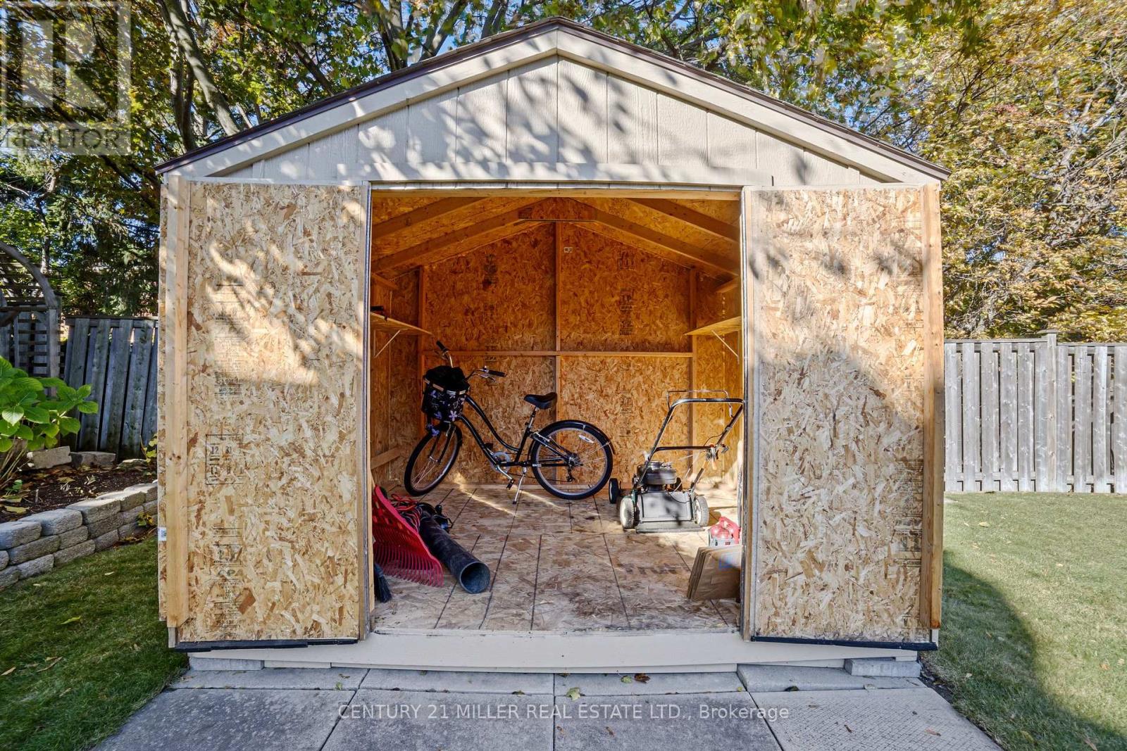 1745 Saltdene Terrace, Mississauga, Ontario  L4W 2E3 - Photo 49 - W12962840