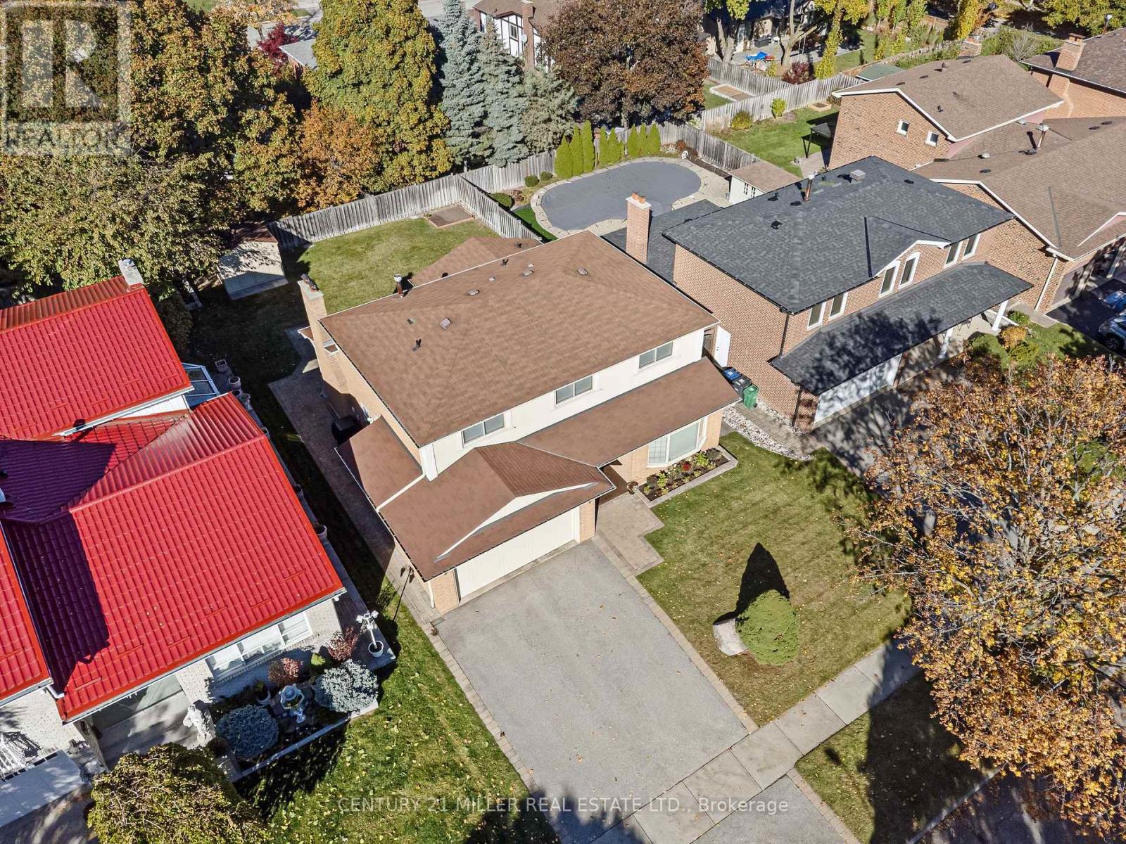 1745 Saltdene Terrace, Mississauga, Ontario  L4W 2E3 - Photo 6 - W12962840