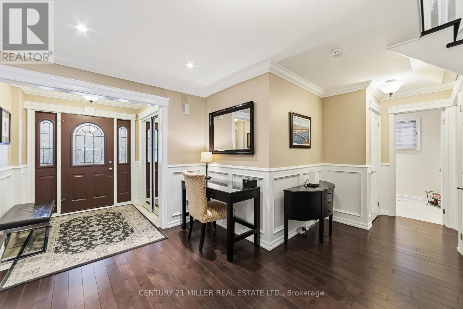 1745 Saltdene Terrace, Mississauga, Ontario  L4W 2E3 - Photo 7 - W12962840