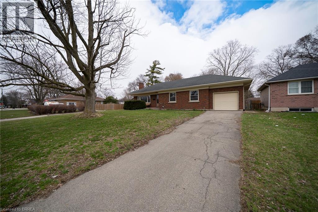 4 Lynnwood Drive, Brantford, Ontario  N3S 6S1 - Photo 2 - 40815947