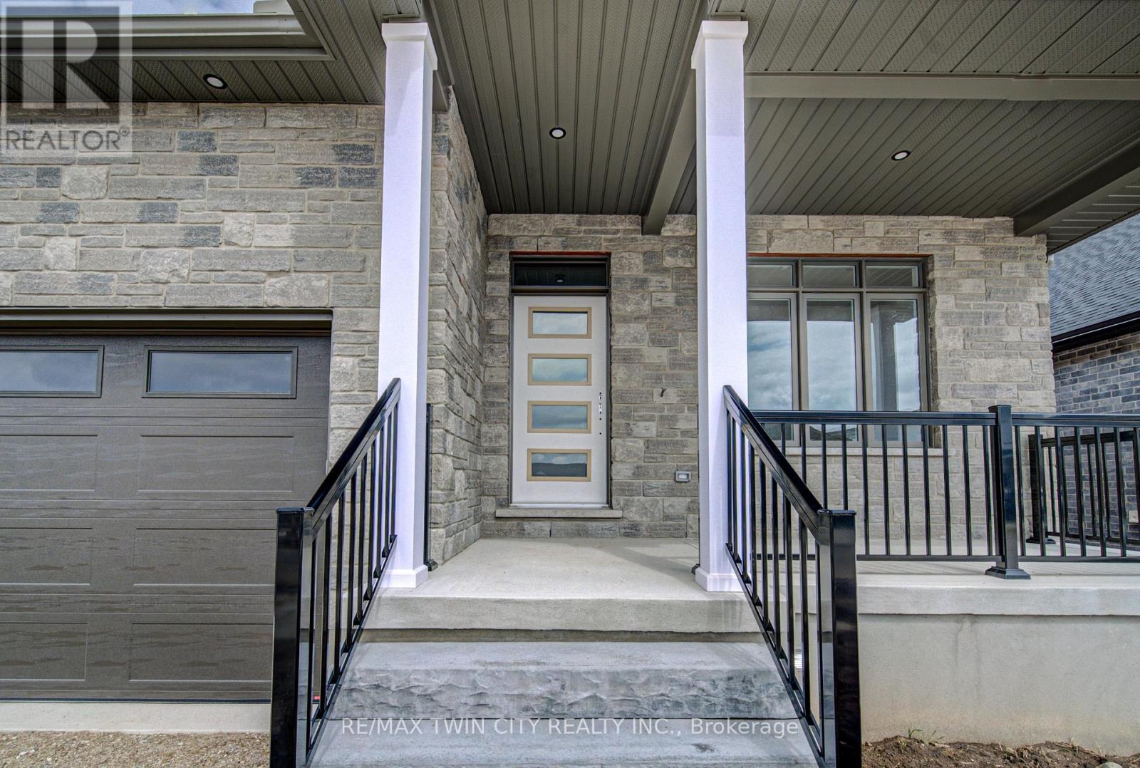 68 Weymouth Street, Woolwich, Ontario  N3B 0E6 - Photo 4 - X11922184