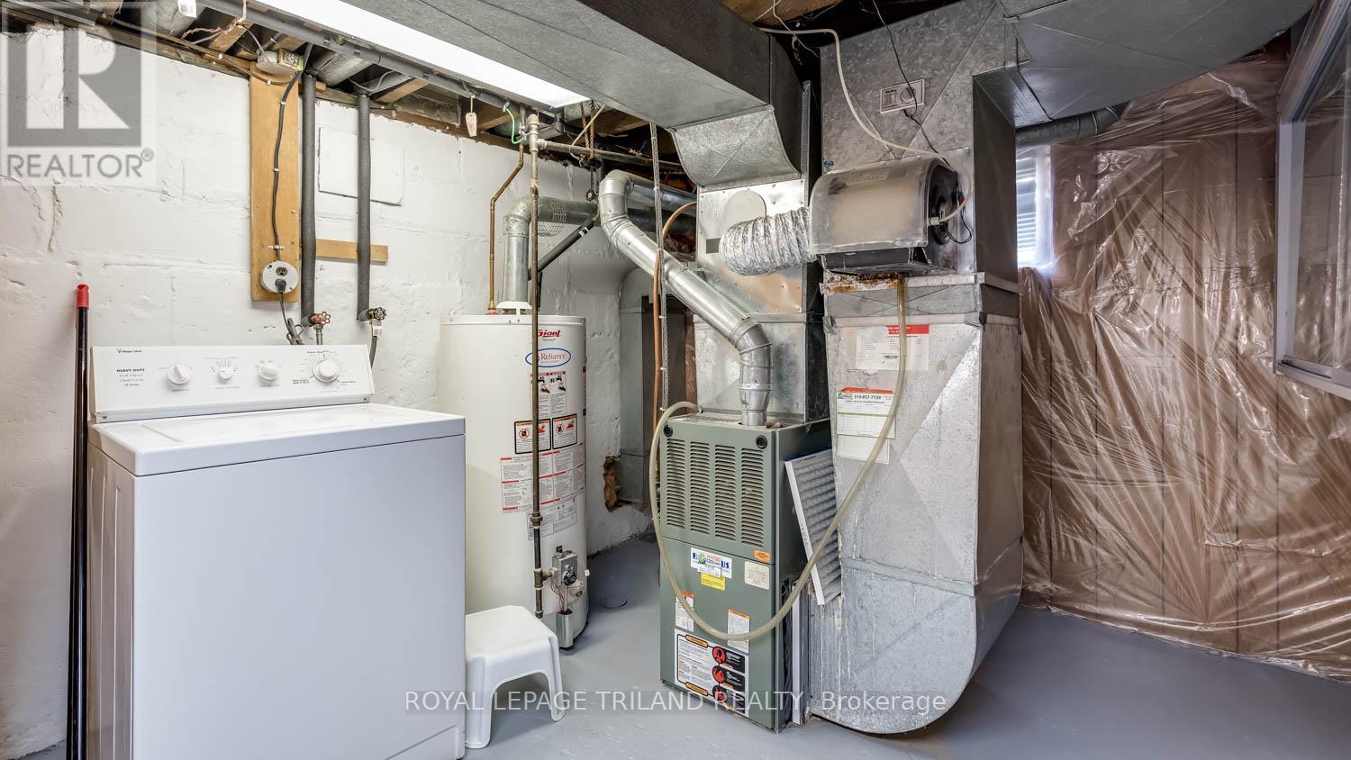 21 Oak Street, St. Thomas, Ontario  N5R 1R5 - Photo 24 - X12962874