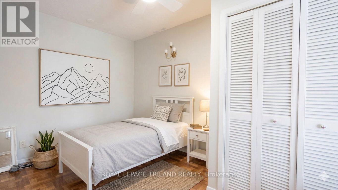 21 Oak Street, St. Thomas, Ontario  N5R 1R5 - Photo 8 - X12962874