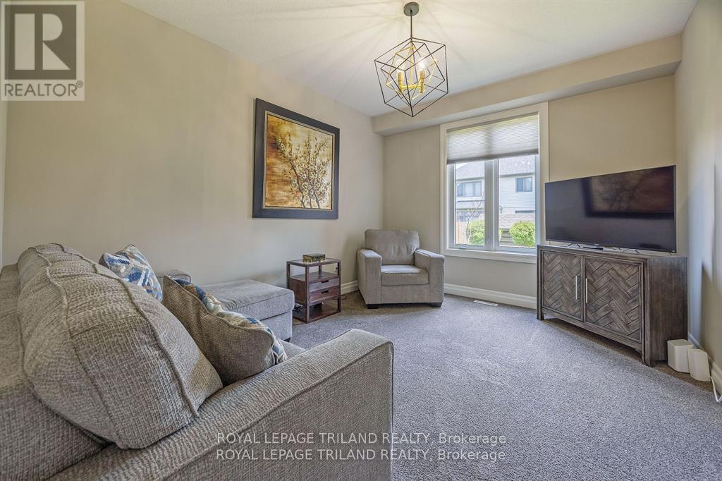 2349 Dauncey Crescent, London North, Ontario  N5X 0M2 - Photo 13 - X12962908