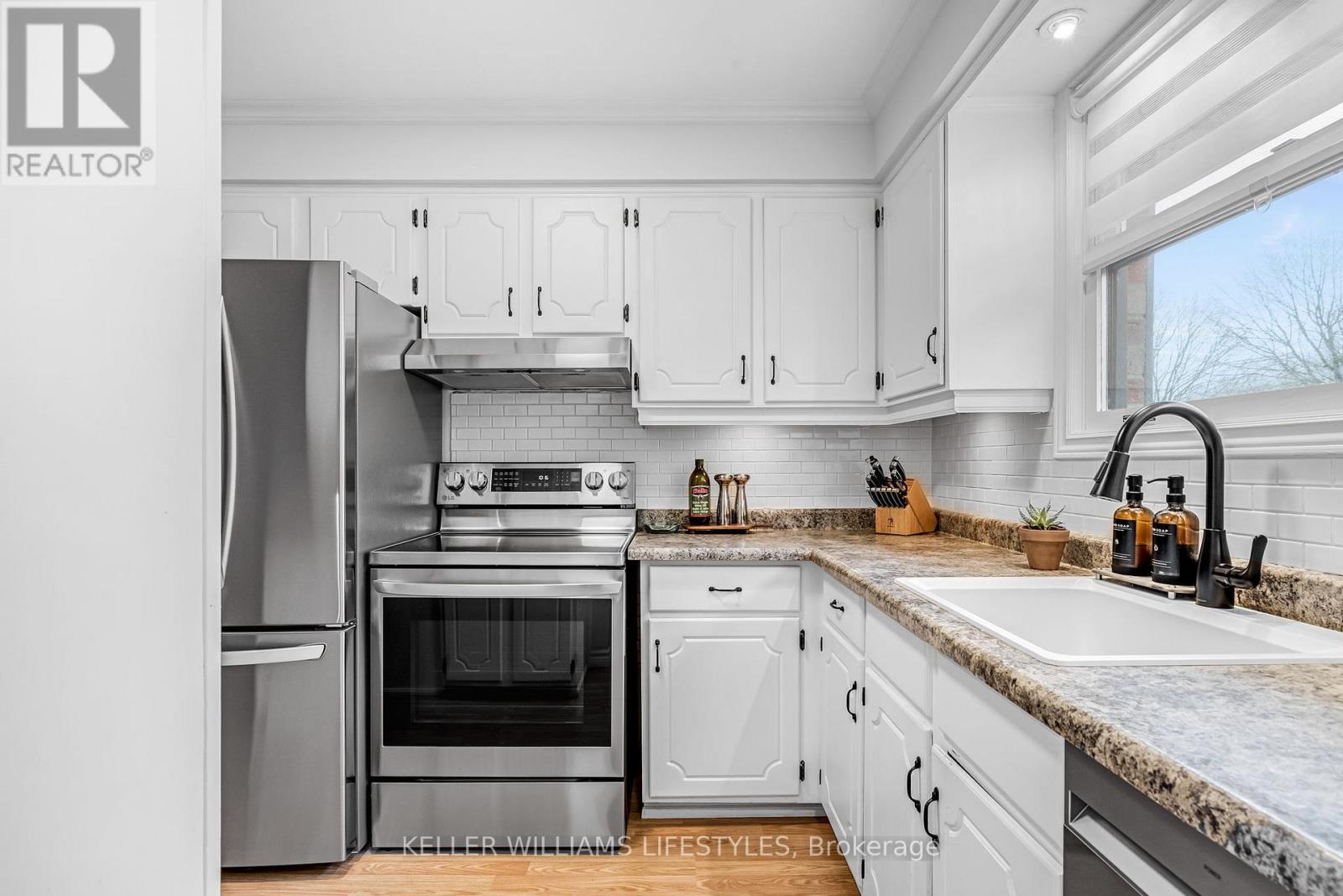 350 Highview Crescent, London South, Ontario  N6J 4E4 - Photo 20 - X12962912