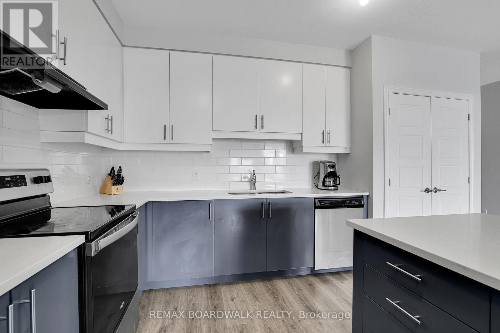 306 Pilot Private, Ottawa, Ontario  K2V 0S4 - Photo 17 - X12962888