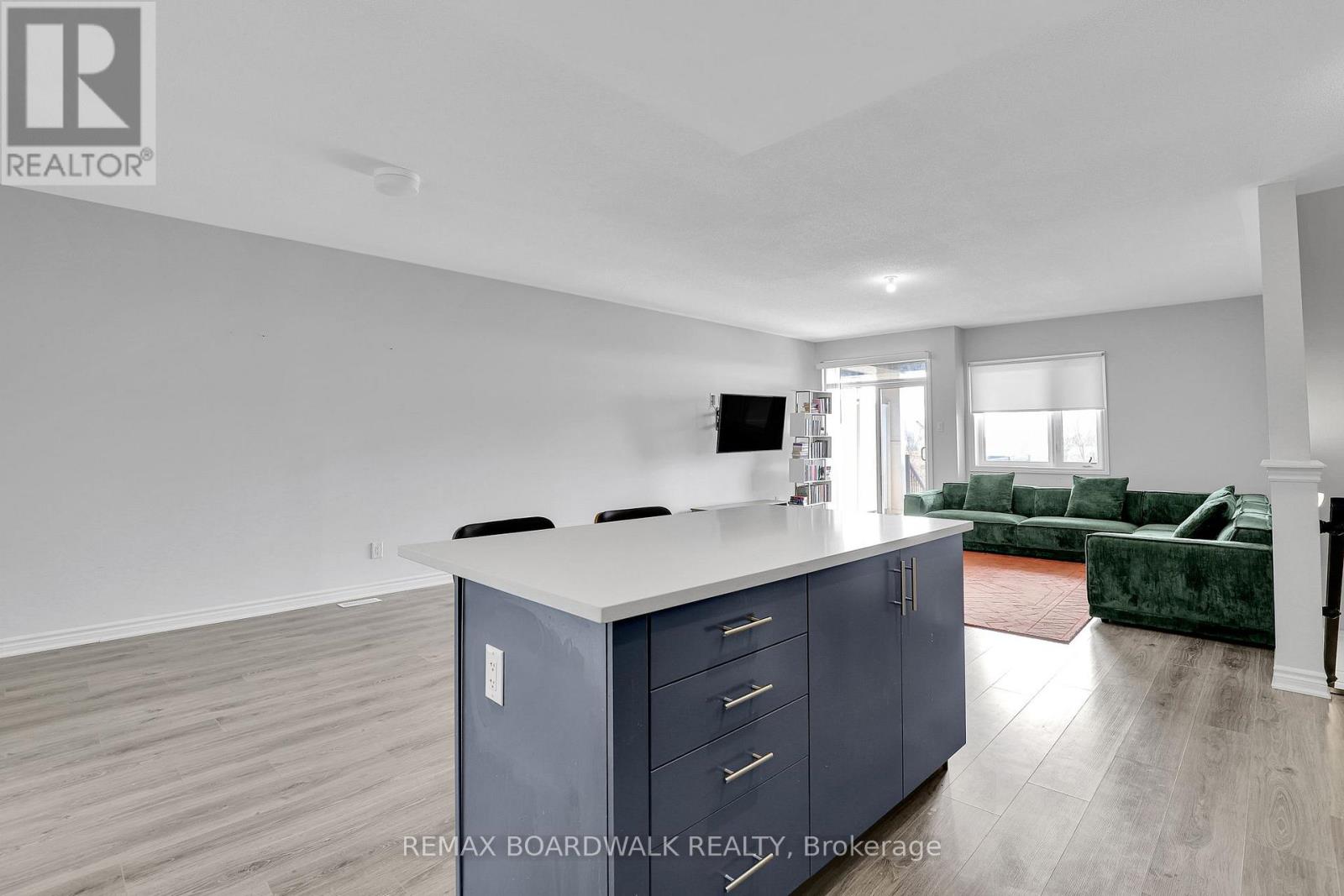 306 Pilot Private, Ottawa, Ontario  K2V 0S4 - Photo 18 - X12962888