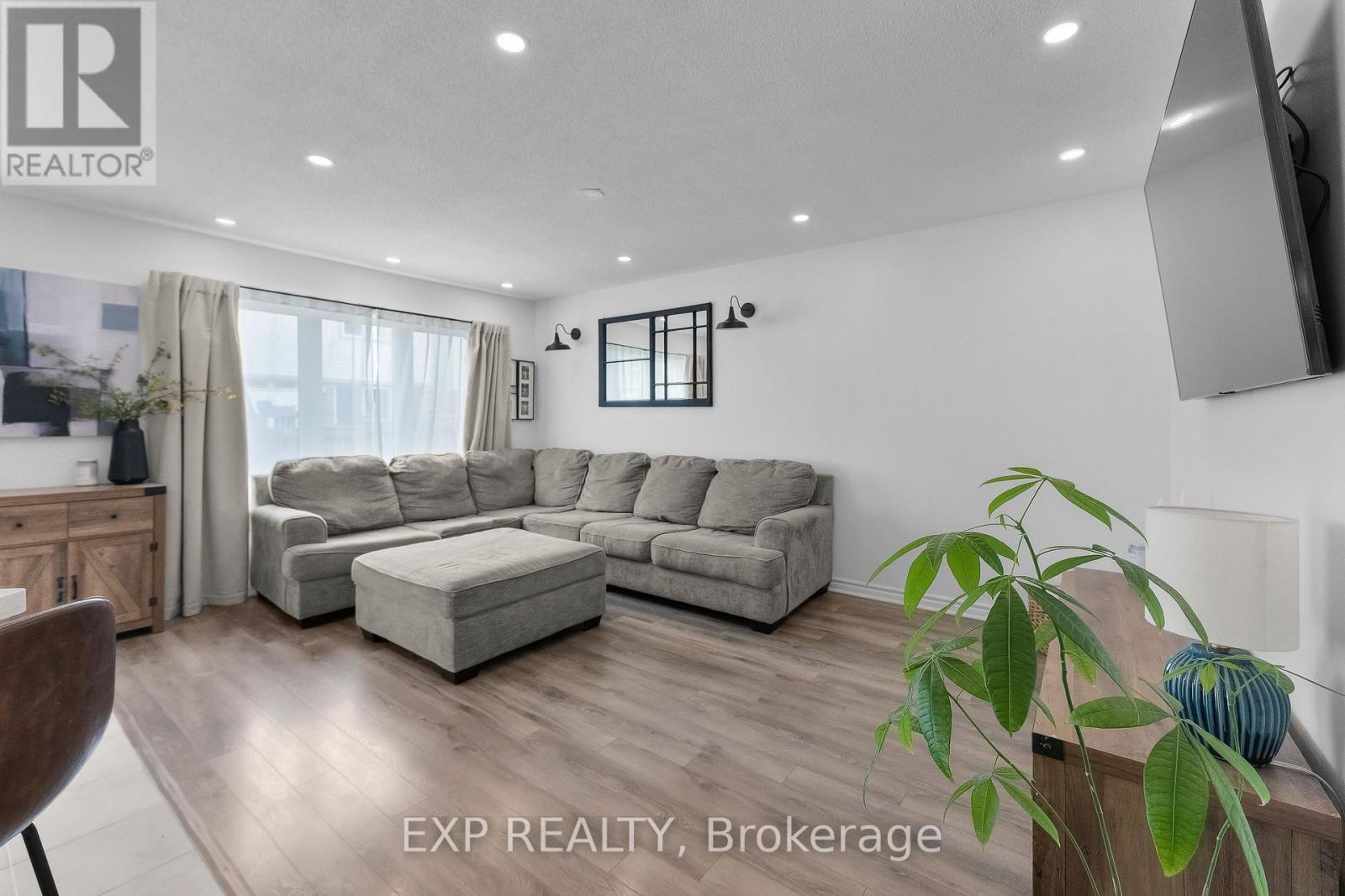 55 Hatt Court, Milton, Ontario  L9E 1G7 - Photo 13 - W12962878