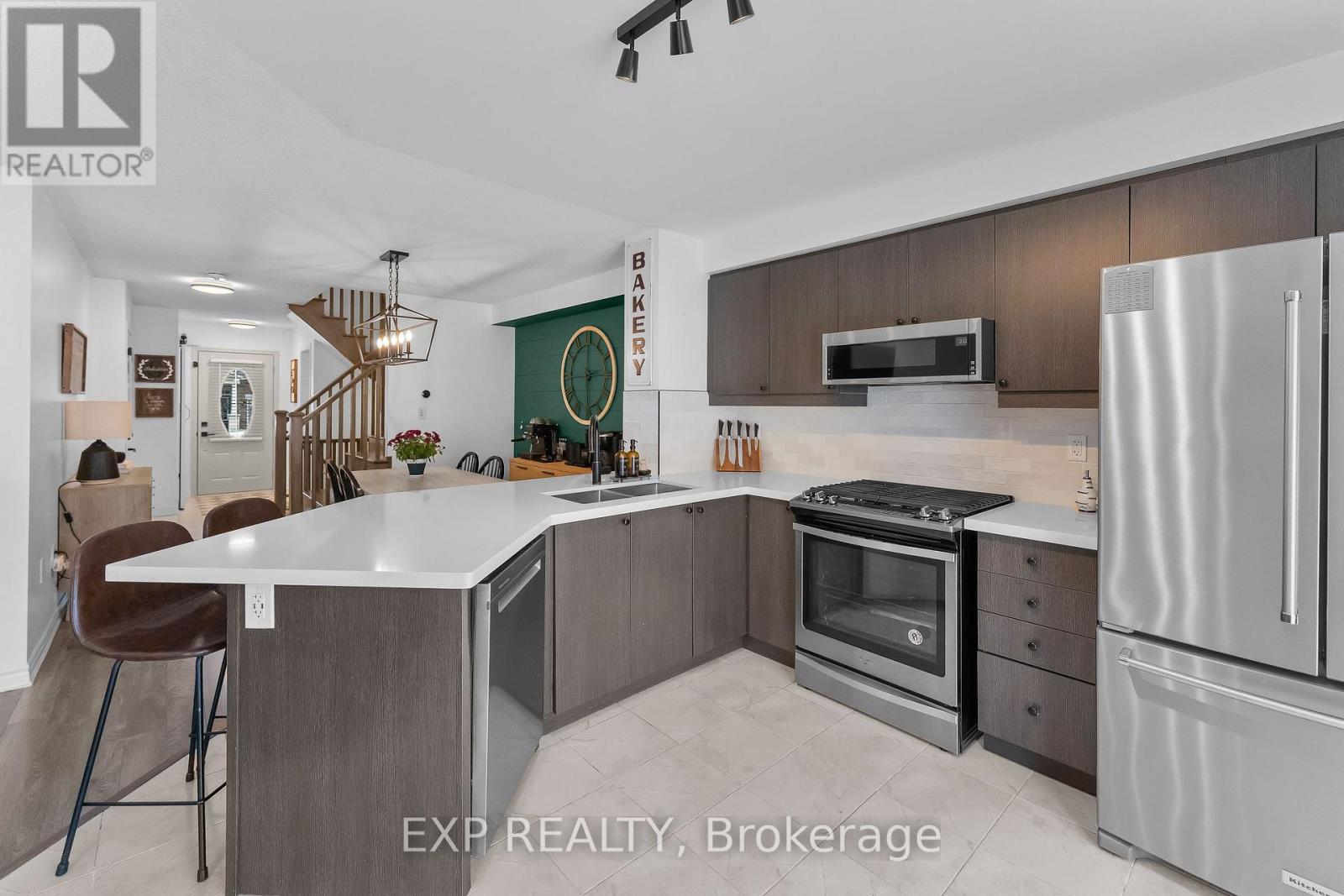 55 Hatt Court, Milton, Ontario  L9E 1G7 - Photo 18 - W12962878