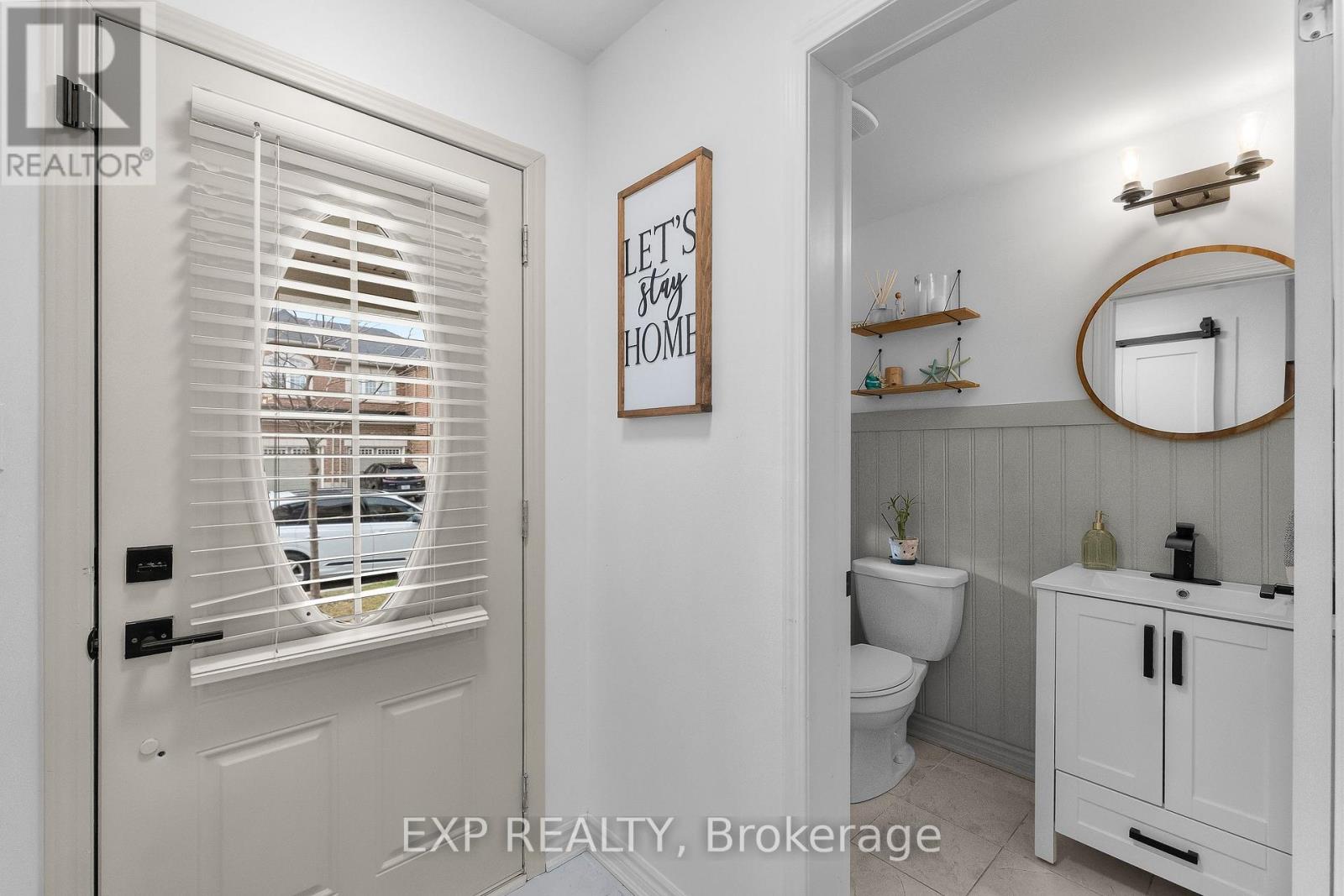 55 Hatt Court, Milton, Ontario  L9E 1G7 - Photo 5 - W12962878