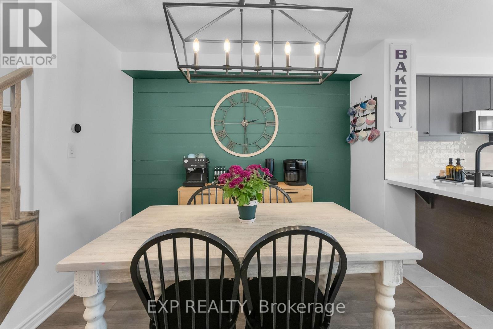 55 Hatt Court, Milton, Ontario  L9E 1G7 - Photo 9 - W12962878