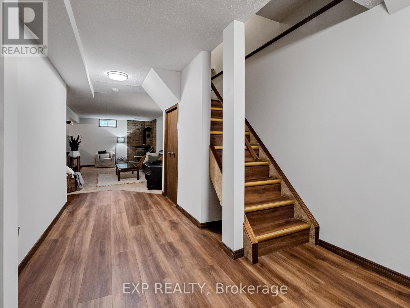 22 Lampman Crescent, Thorold, Ontario  L2V 4K7 - Photo 24 - X12962858