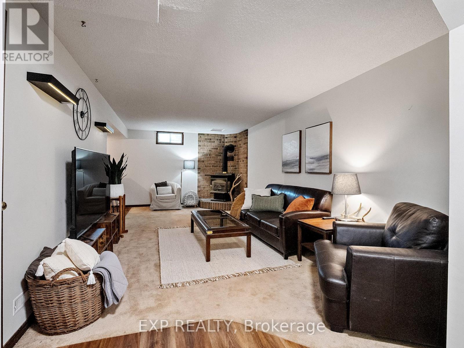 22 Lampman Crescent, Thorold, Ontario  L2V 4K7 - Photo 25 - X12962858