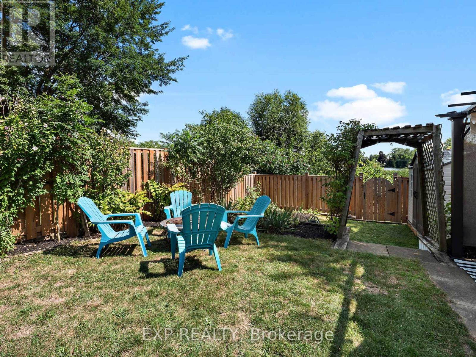 22 Lampman Crescent, Thorold, Ontario  L2V 4K7 - Photo 33 - X12962858