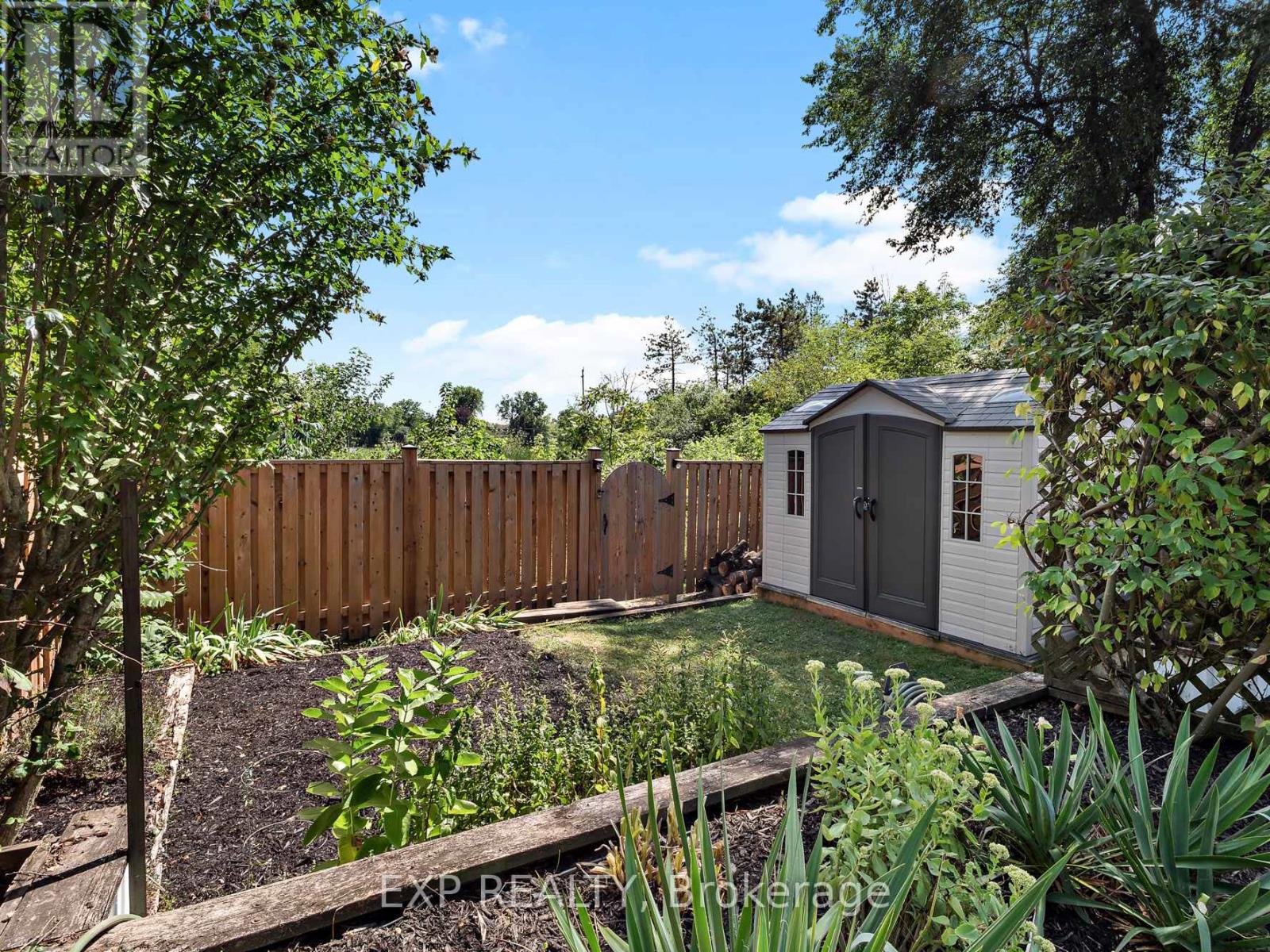 22 Lampman Crescent, Thorold, Ontario  L2V 4K7 - Photo 34 - X12962858