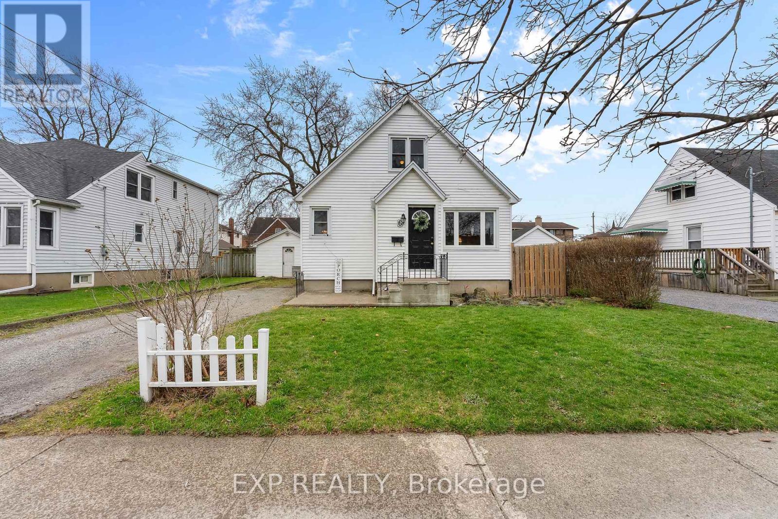 6 CEDARDALE AVENUE, St. Catharines, Ontario