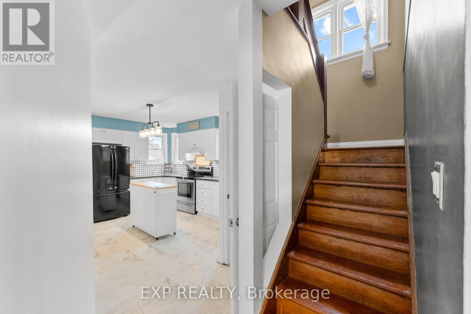 6 Cedardale Avenue, St. Catharines, Ontario  L2P 1A9 - Photo 14 - X12962882