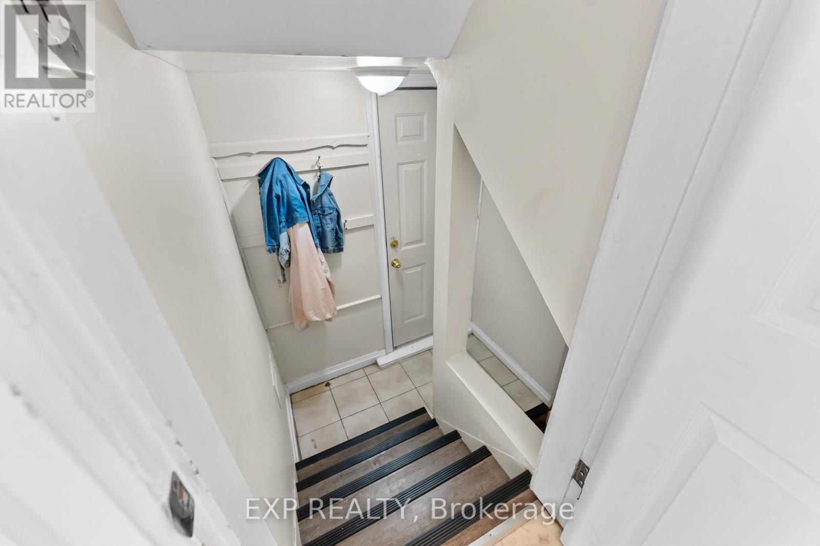 6 Cedardale Avenue, St. Catharines, Ontario  L2P 1A9 - Photo 19 - X12962882