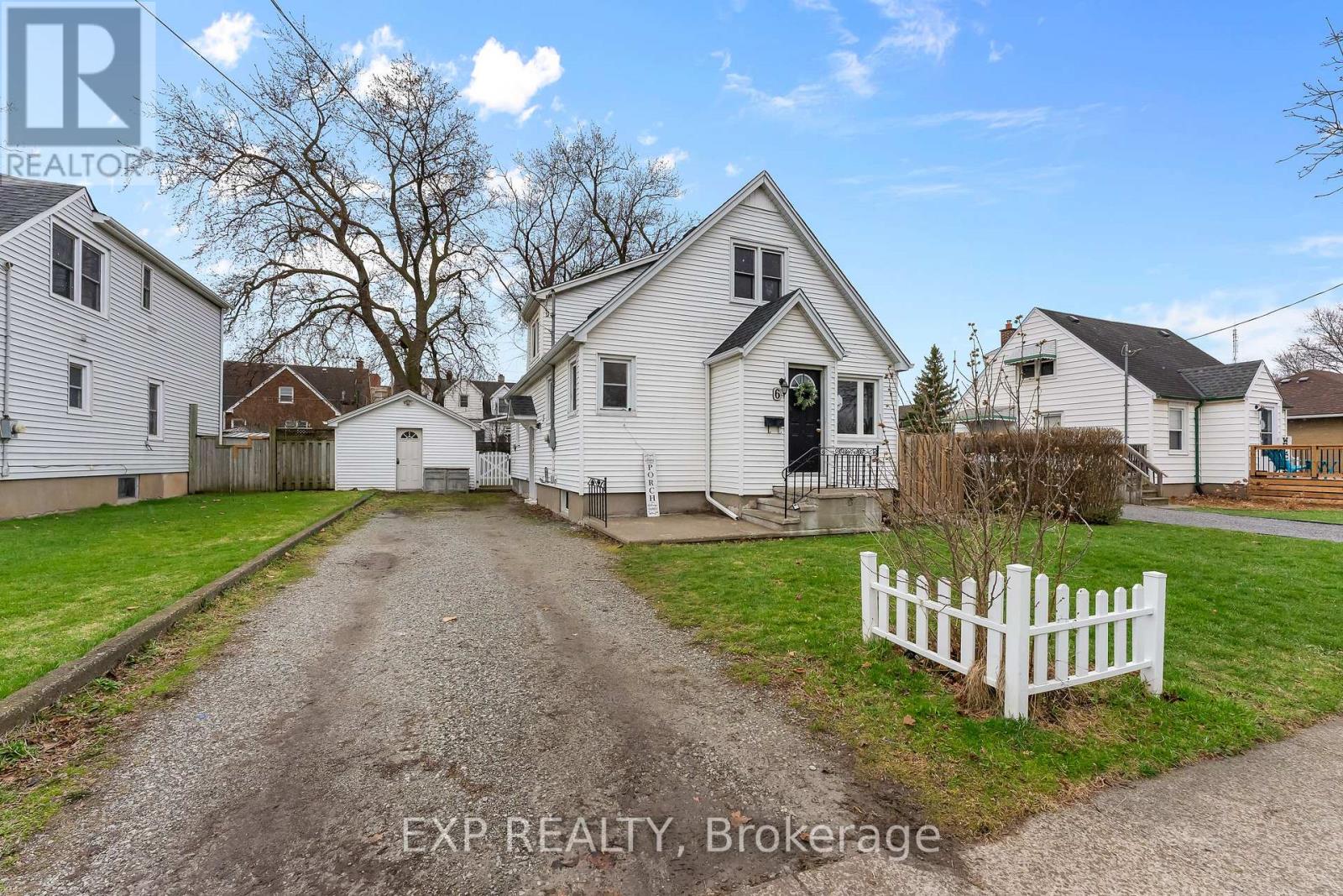 6 Cedardale Avenue, St. Catharines, Ontario  L2P 1A9 - Photo 2 - X12962882