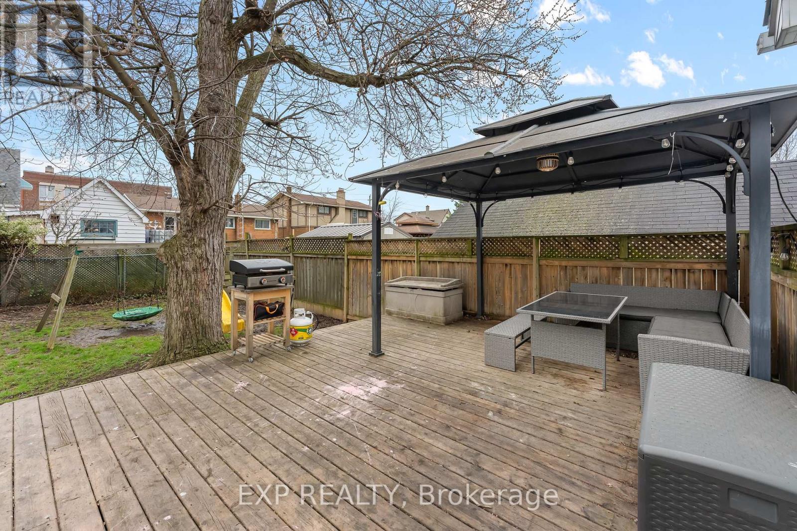 6 Cedardale Avenue, St. Catharines, Ontario  L2P 1A9 - Photo 27 - X12962882