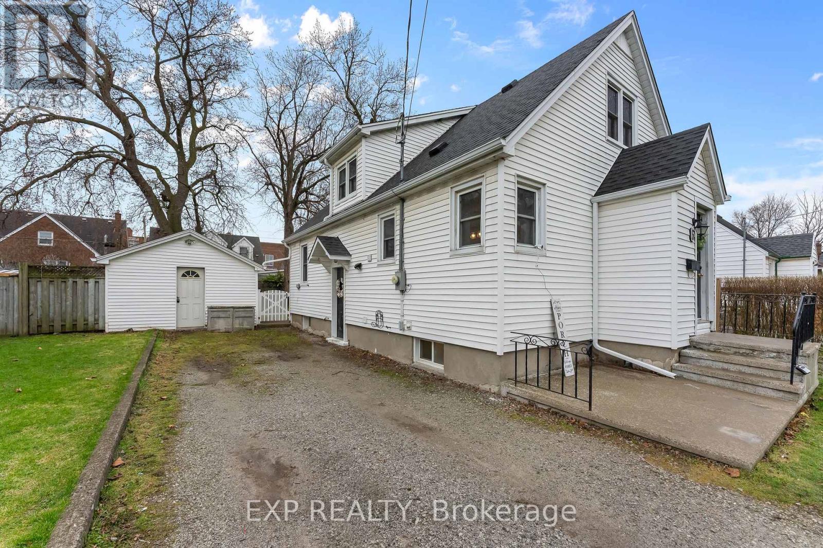 6 Cedardale Avenue, St. Catharines, Ontario  L2P 1A9 - Photo 3 - X12962882