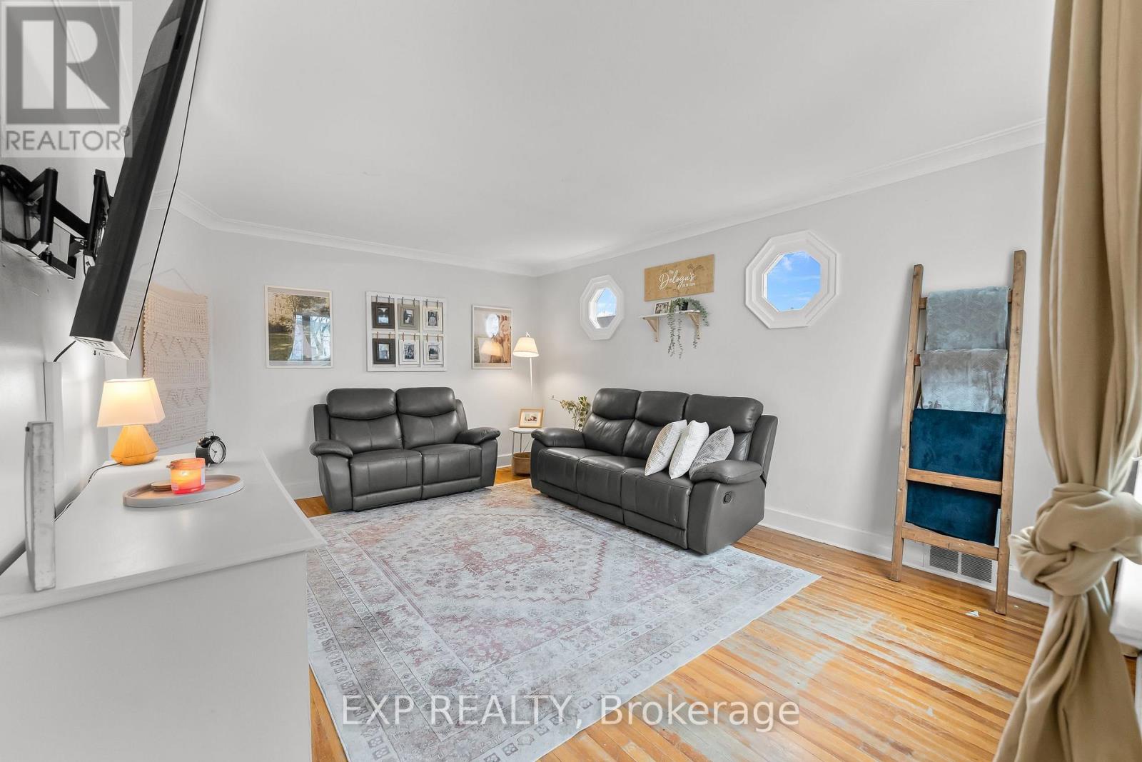 6 Cedardale Avenue, St. Catharines, Ontario  L2P 1A9 - Photo 5 - X12962882