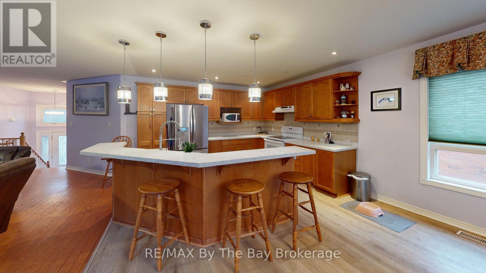 435 Ramblewood Drive, Wasaga Beach, Ontario  L9Z 1P3 - Photo 3 - S12962904