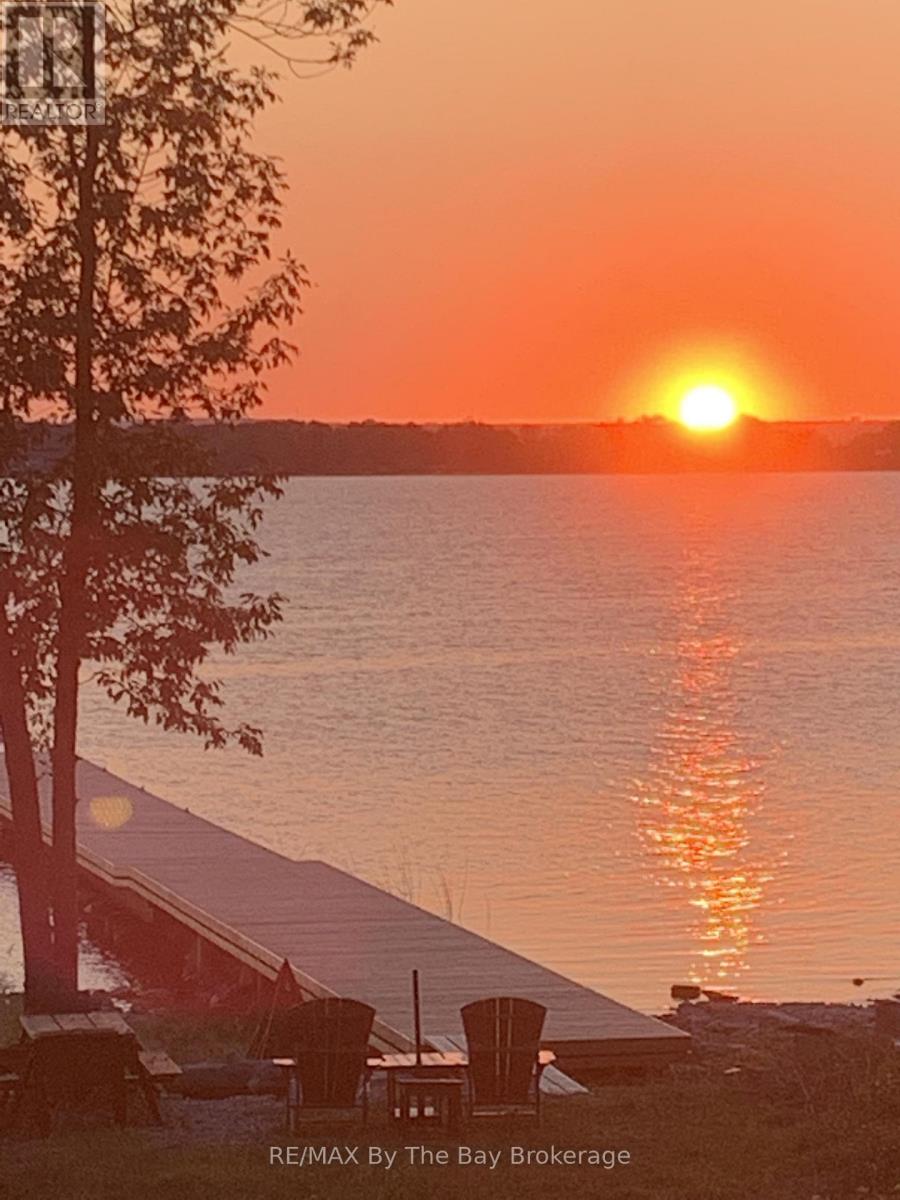 49 Methodist, Tay, Ontario  L0K 1R0 - Photo 17 - S12962906