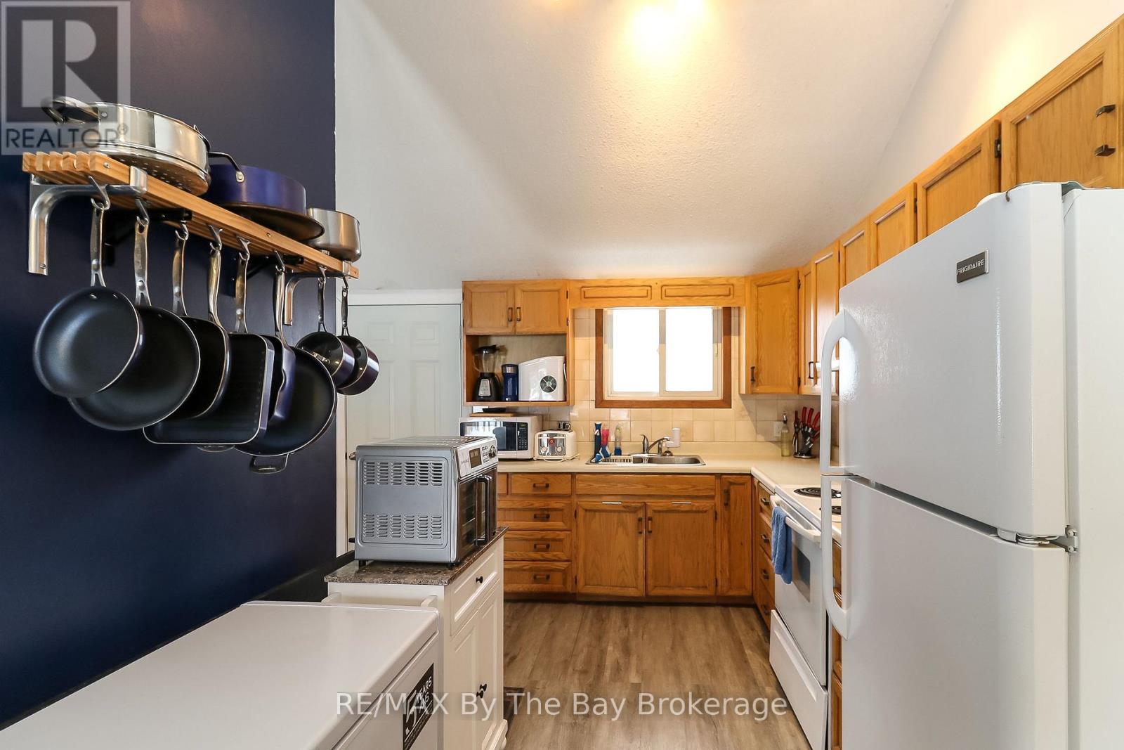 84 32nd Street N, Wasaga Beach, Ontario  L9Z 2C4 - Photo 16 - S12962910