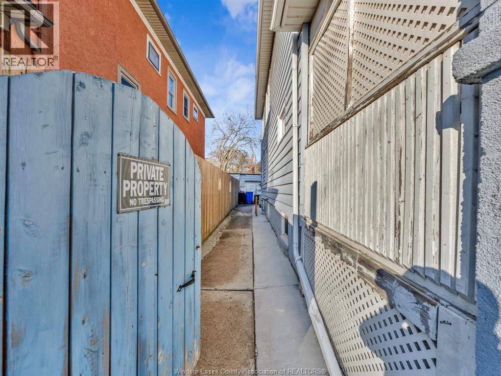 835-837 Pelissier, Windsor, Ontario  N9A 4L6 - Photo 27 - 26007155