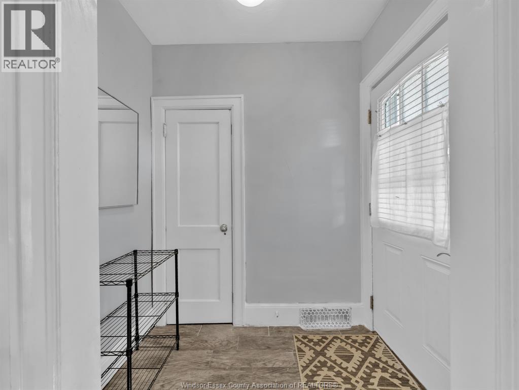 835-837 Pelissier, Windsor, Ontario  N9A 4L6 - Photo 4 - 26007155