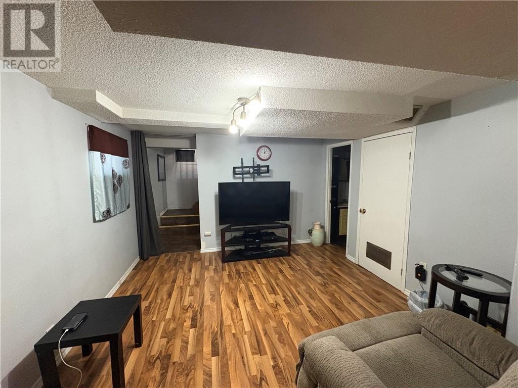 877 Martindale, Greater Sudbury, Ontario  P3E 4H9 - Photo 15 - 2127003