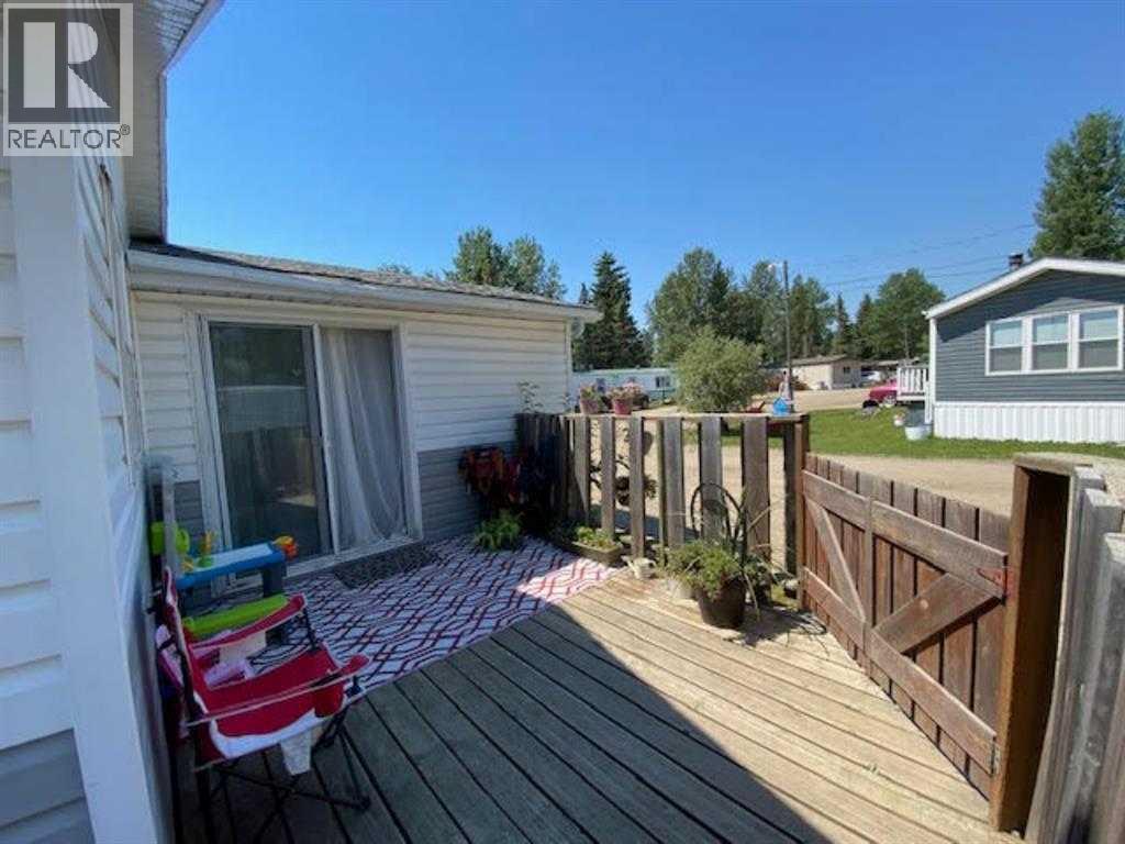 15, 810 56 Street, Edson, Alberta  T7E 1P2 - Photo 2 - A2276386