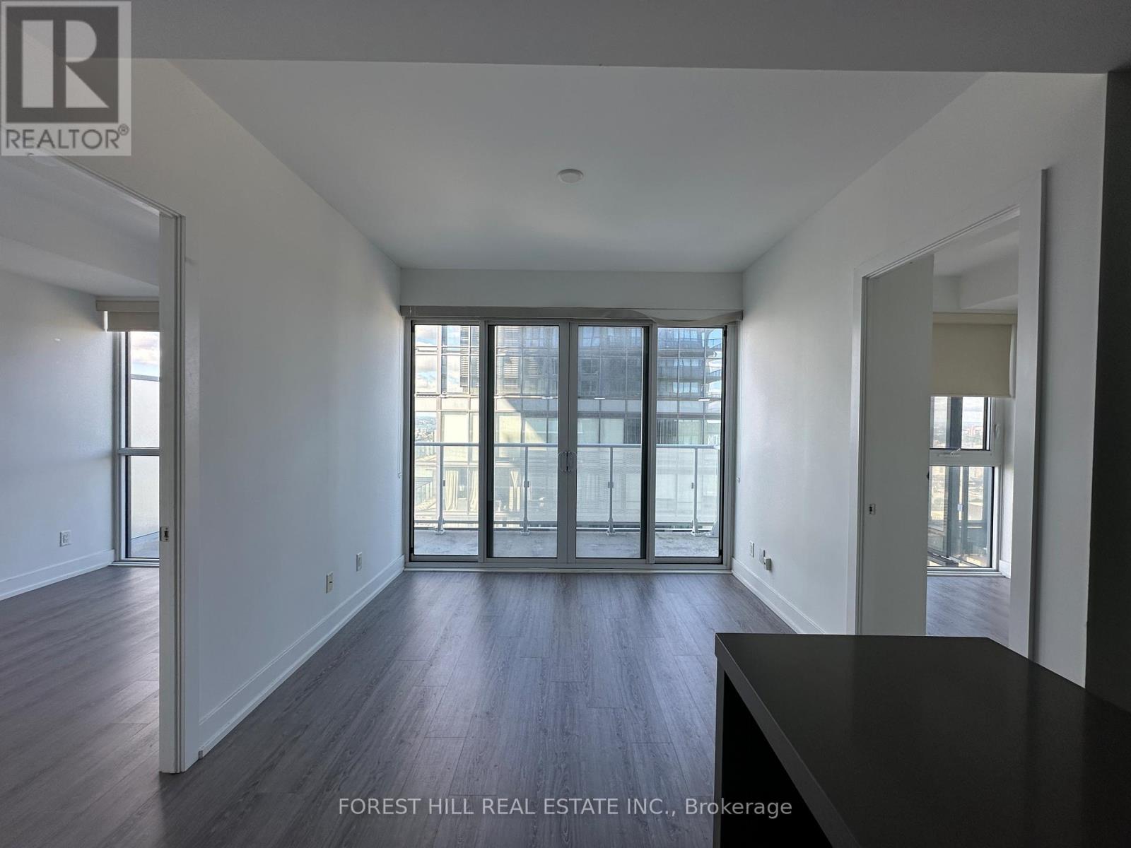 5501 - 7 Grenville Street, Toronto, Ontario  M4Y 1A1 - Photo 2 - C12962862