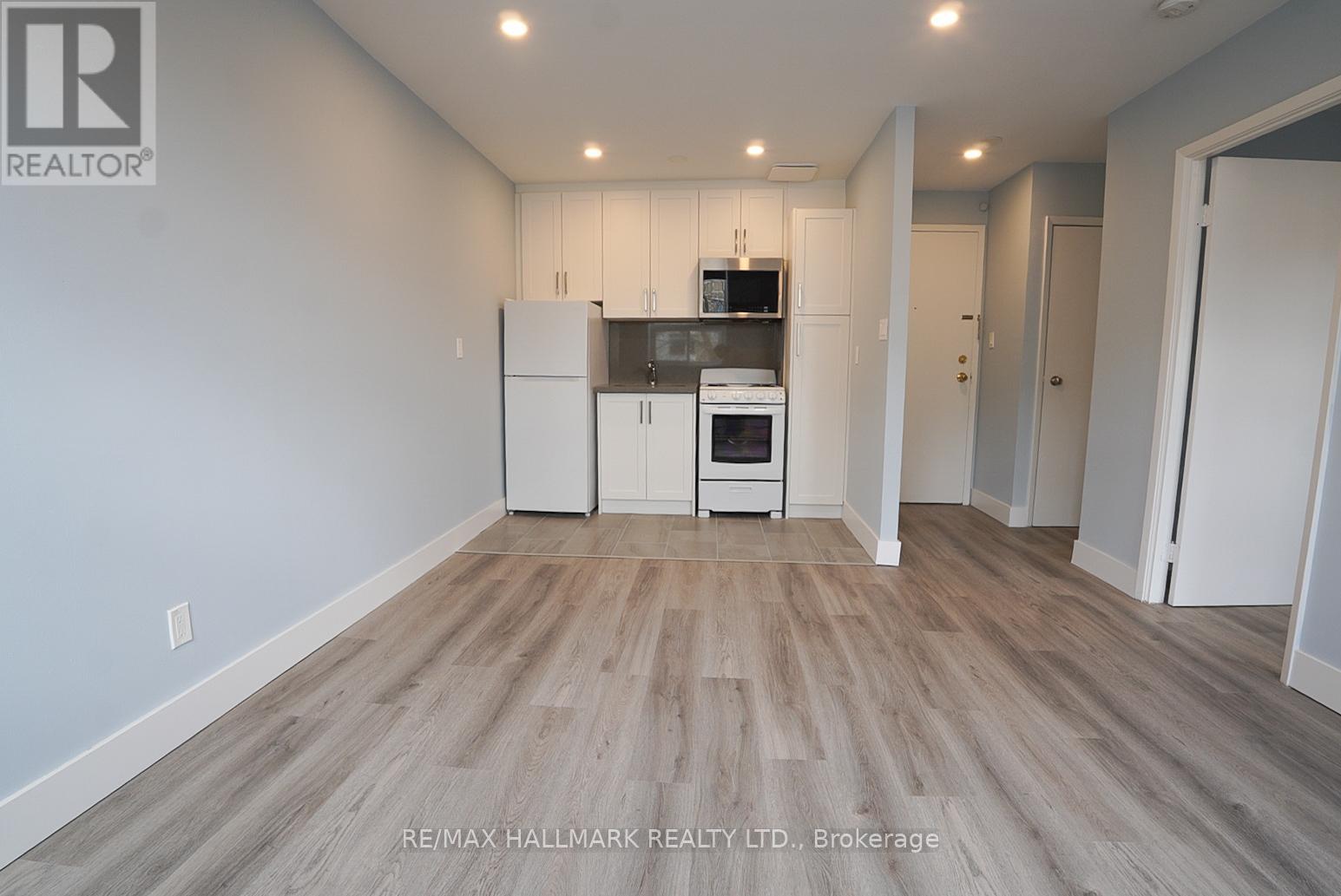 5 - 1 Hannaford Street, Toronto, Ontario  M4E 1S3 - Photo 3 - E12962884