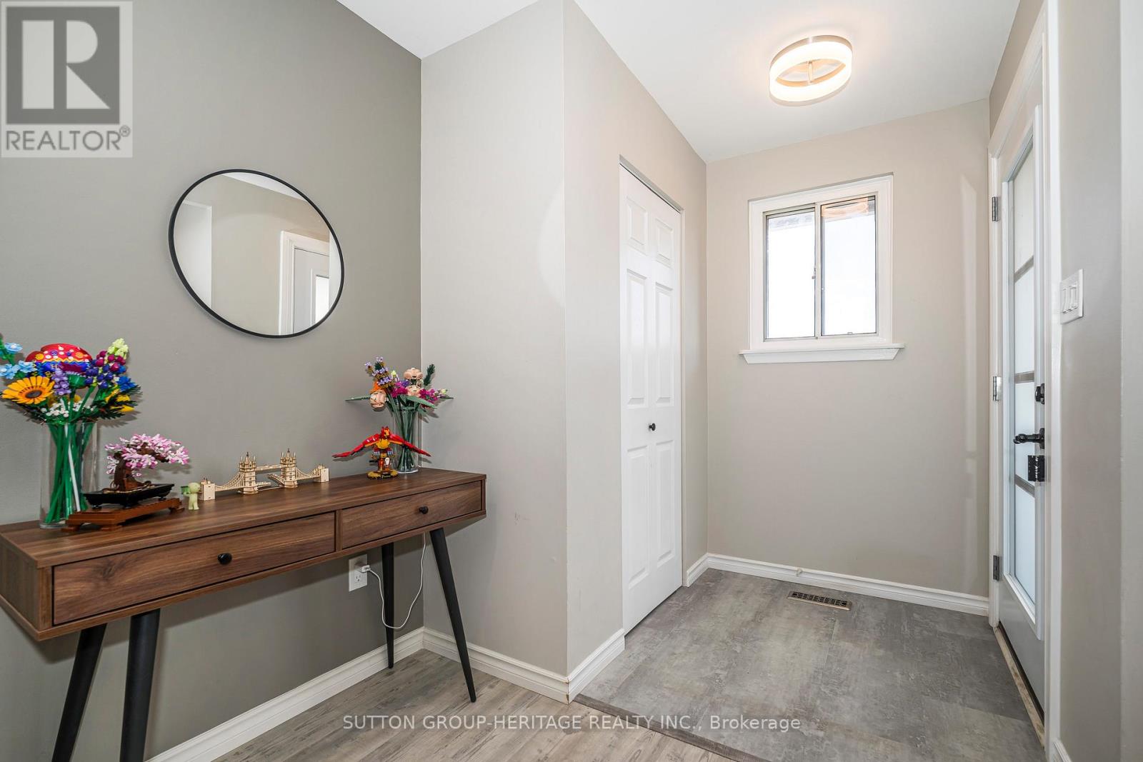 437 Sedan Crescent, Oshawa, Ontario  L1H 3G4 - Photo 2 - E12962886