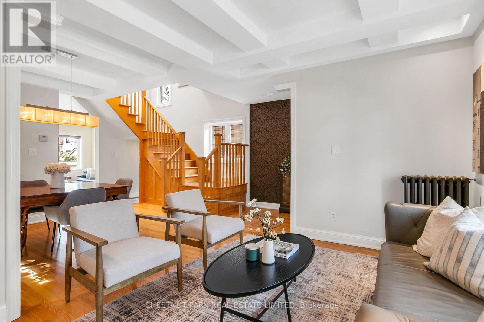 12 Chilton Road, Toronto, Ontario  M4J 3C6 - Photo 6 - E12962900