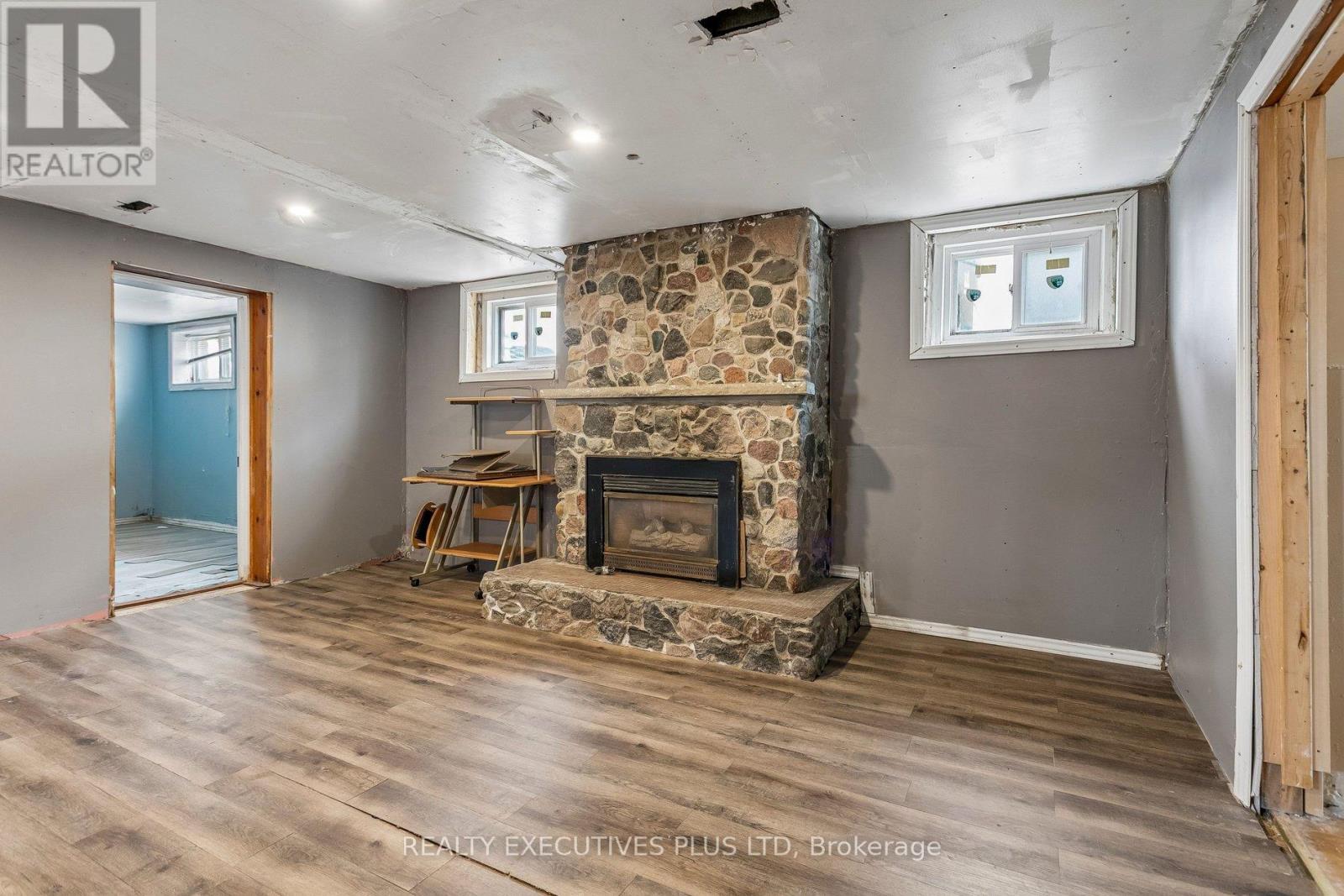 15 Dittmer Crescent, Toronto, Ontario  M9W 4P7 - Photo 20 - W12953252