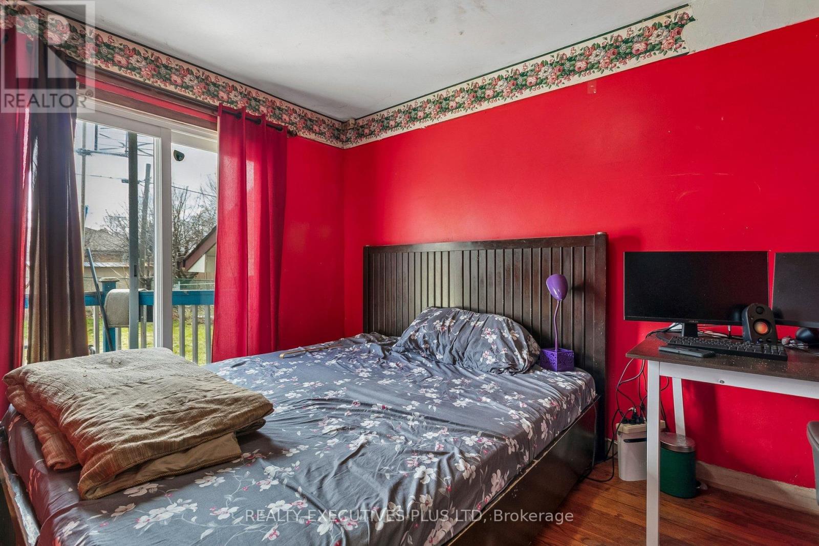 15 Dittmer Crescent, Toronto, Ontario  M9W 4P7 - Photo 14 - W12953252