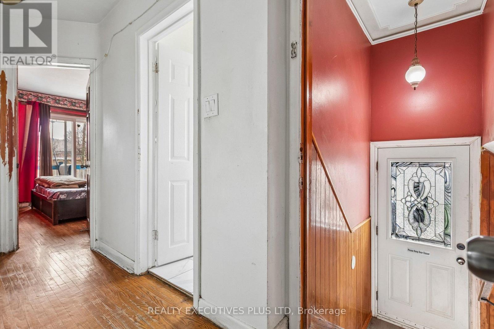 15 Dittmer Crescent, Toronto, Ontario  M9W 4P7 - Photo 16 - W12953252