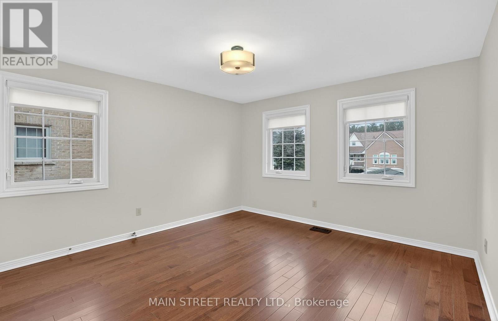 65 Marsh Harbour, Aurora, Ontario  L4G 5Y7 - Photo 28 - N12962854