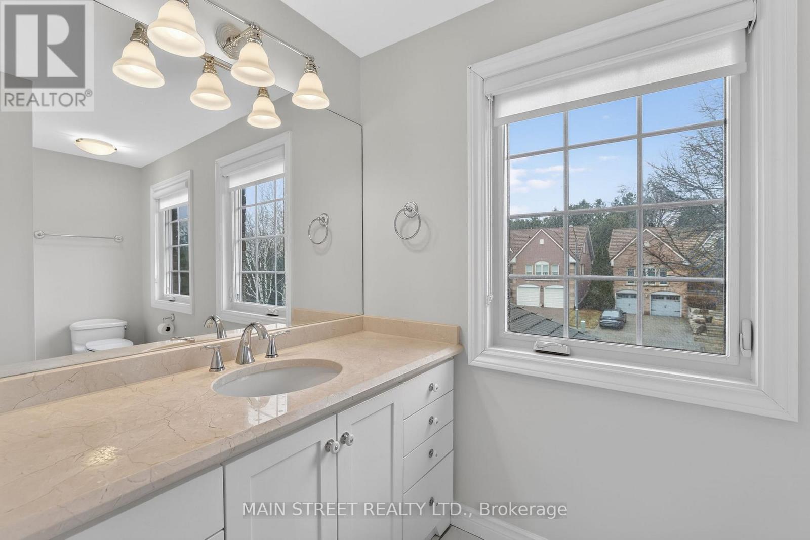 65 Marsh Harbour, Aurora, Ontario  L4G 5Y7 - Photo 29 - N12962854