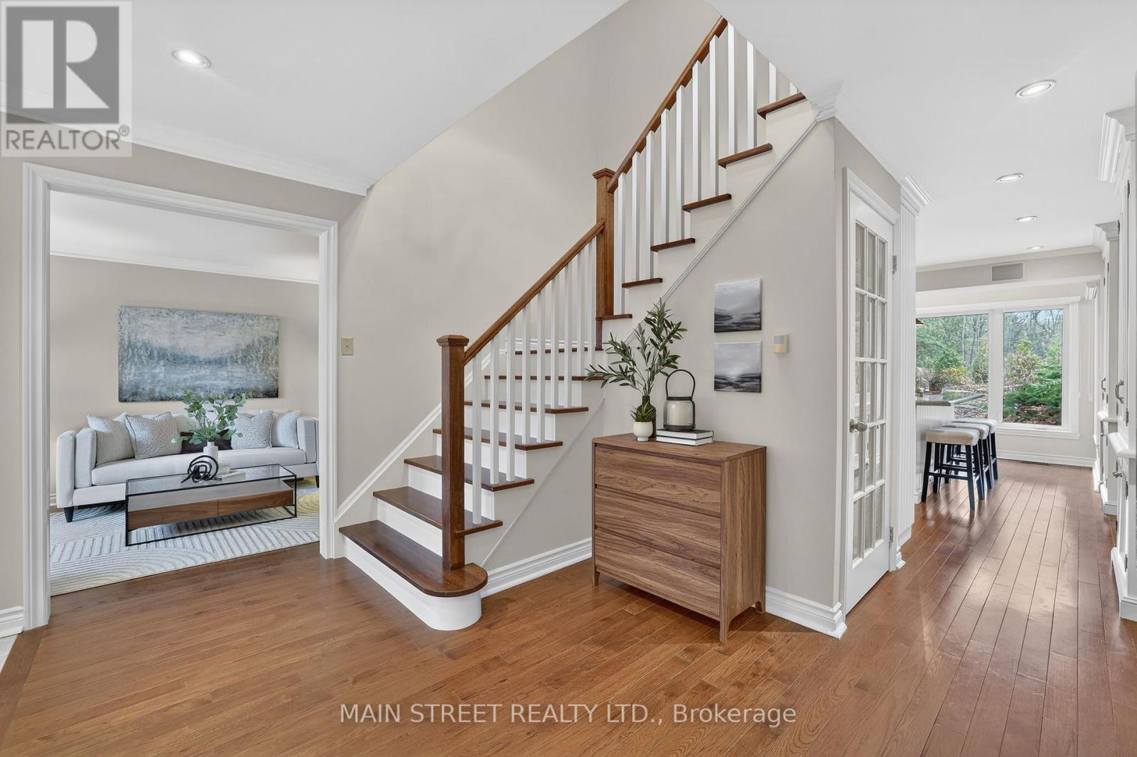 65 Marsh Harbour, Aurora, Ontario  L4G 5Y7 - Photo 3 - N12962854