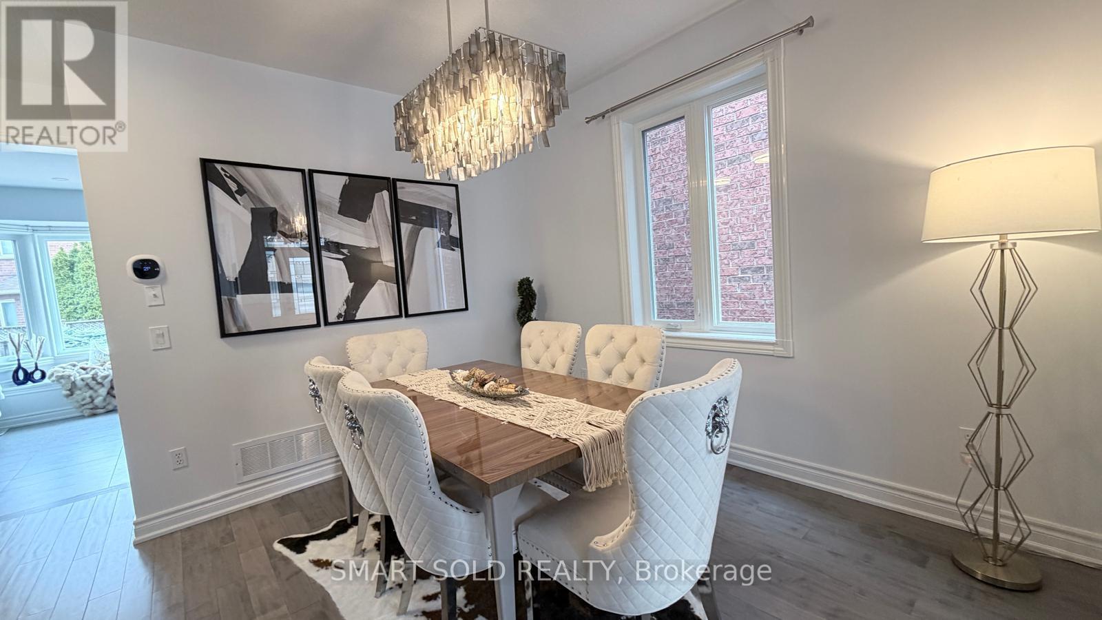 3 Manorwood Drive, Markham, Ontario  L6C 2S9 - Photo 4 - N12962864