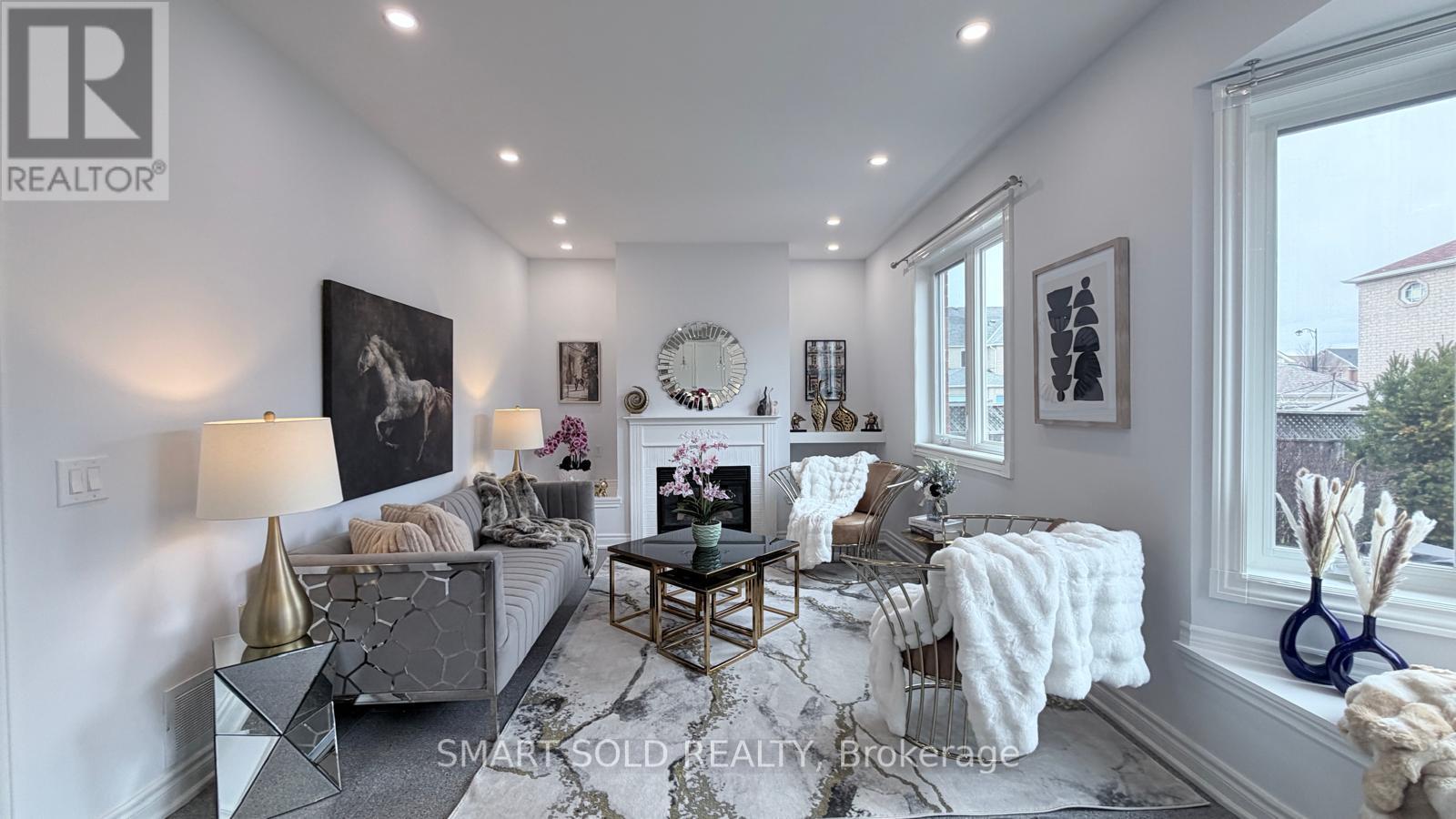 3 Manorwood Drive, Markham, Ontario  L6C 2S9 - Photo 9 - N12962864